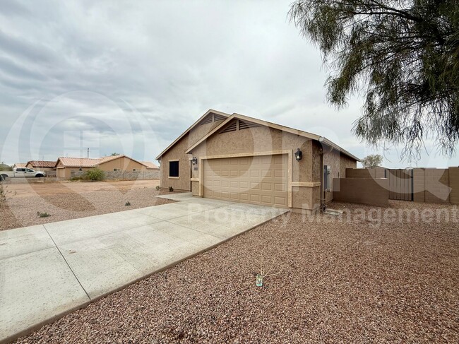 Primary Photo - 15120 S Amado Blvd