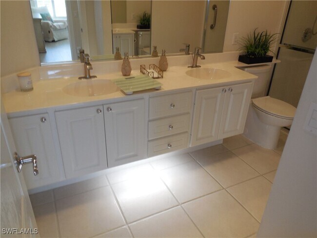 Building Photo - 4238 Redonda Ln