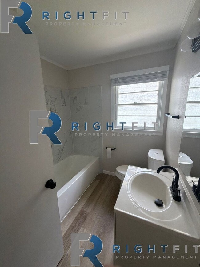 Building Photo - Newly Renovated House in Texarkana
