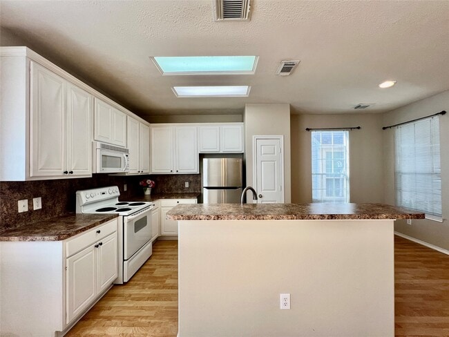 Building Photo - 11834 Ramla Place Trail