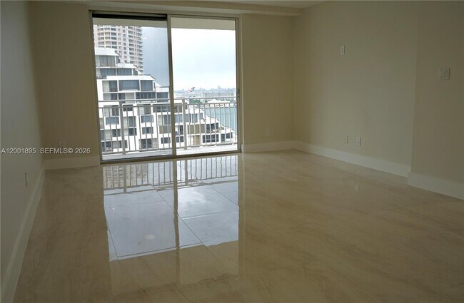 Building Photo - 770 Claughton Island Dr