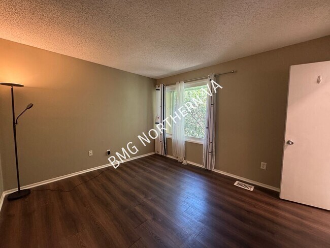 Building Photo - 2177 White Cornus Ln