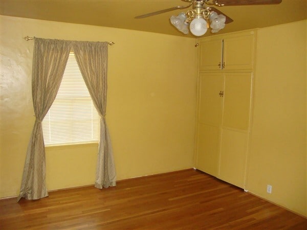 Building Photo - Refined Single-Family Residence in Desirable Bixby North