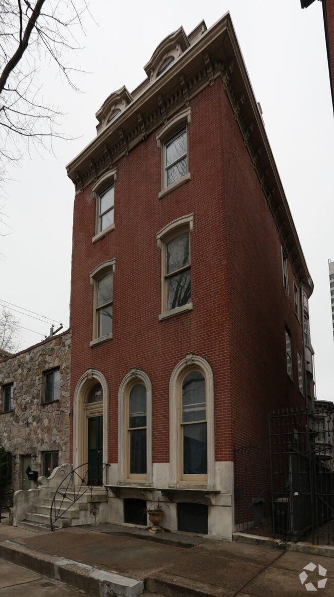 Building Photo - 2002 Spring Garden St