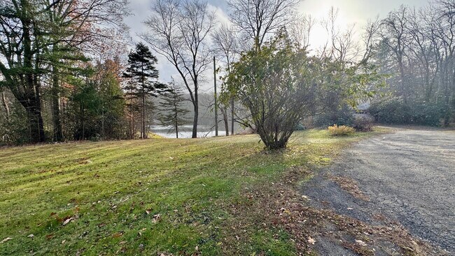 Building Photo - 45 Hoppen Rd