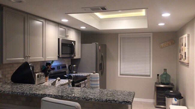 kitchen - 214 Meadow Ln