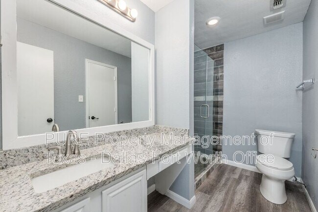 Building Photo - 3720 Garden Springs Dr