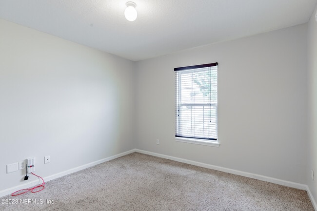 Building Photo - 3220 Deer Creek Dr