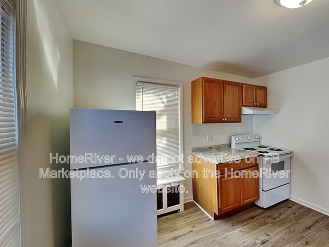 Building Photo - 289 Hilton Ave