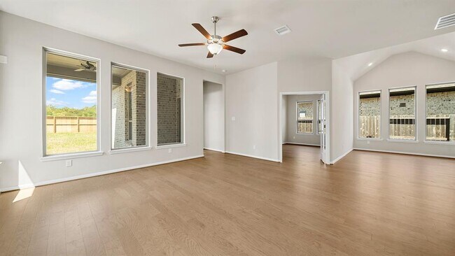 Building Photo - 1907 Meadow Trail Dr