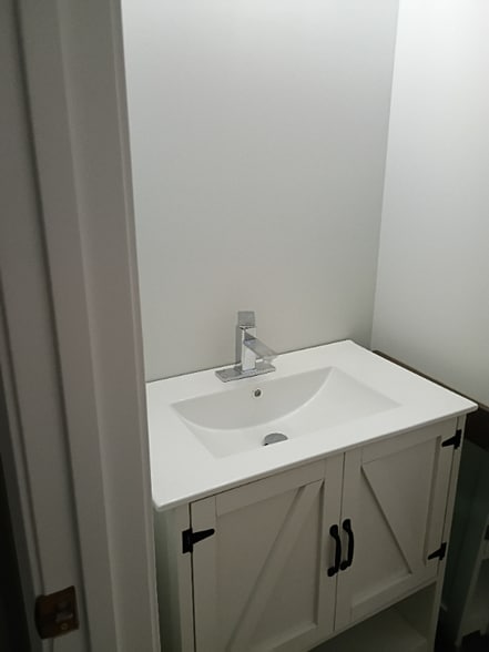 Building Photo - 121 Rose Lk Dr