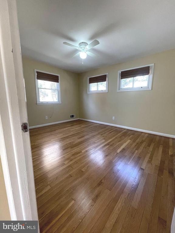 Building Photo - 3311 Glenway Dr