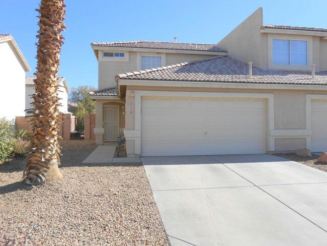 Building Photo - Townhome in Henderson