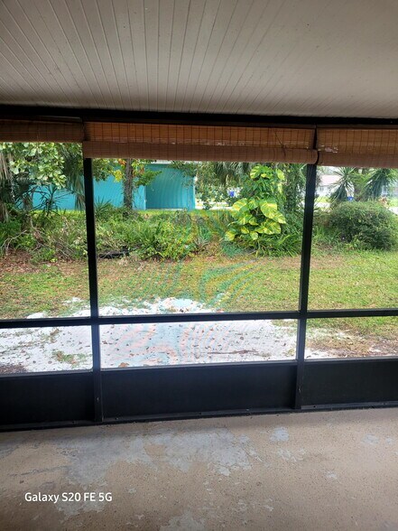 Building Photo - 4405 Grass Ave