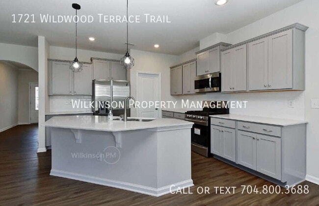 Building Photo - 1721 Wildwood Terrace Trl