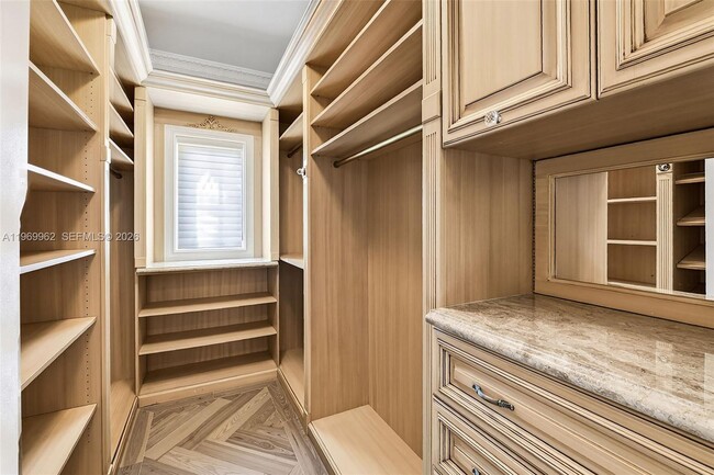 Building Photo - 628 Coral Way