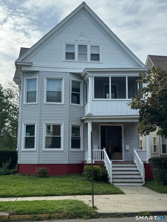 Building Photo - 38 Brownell St
