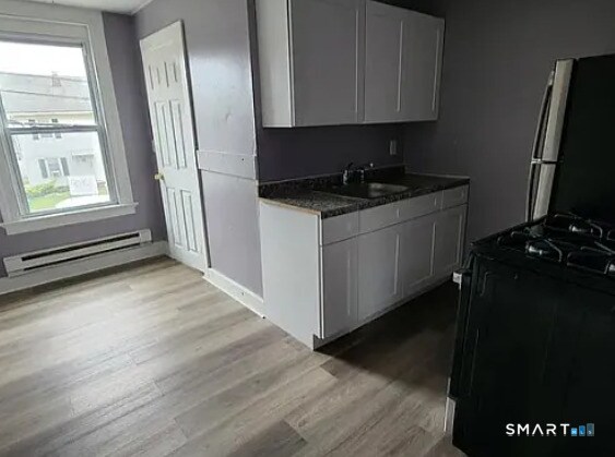 Building Photo - 136 Windsor Ave