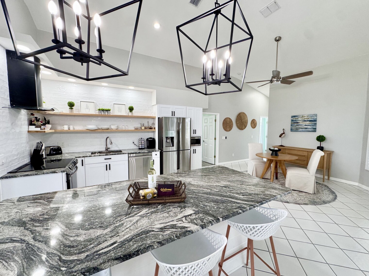 Building Photo - 236 SW 47th St