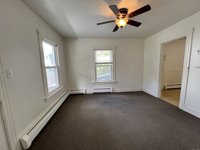 Building Photo - 225 Beechwood Ave