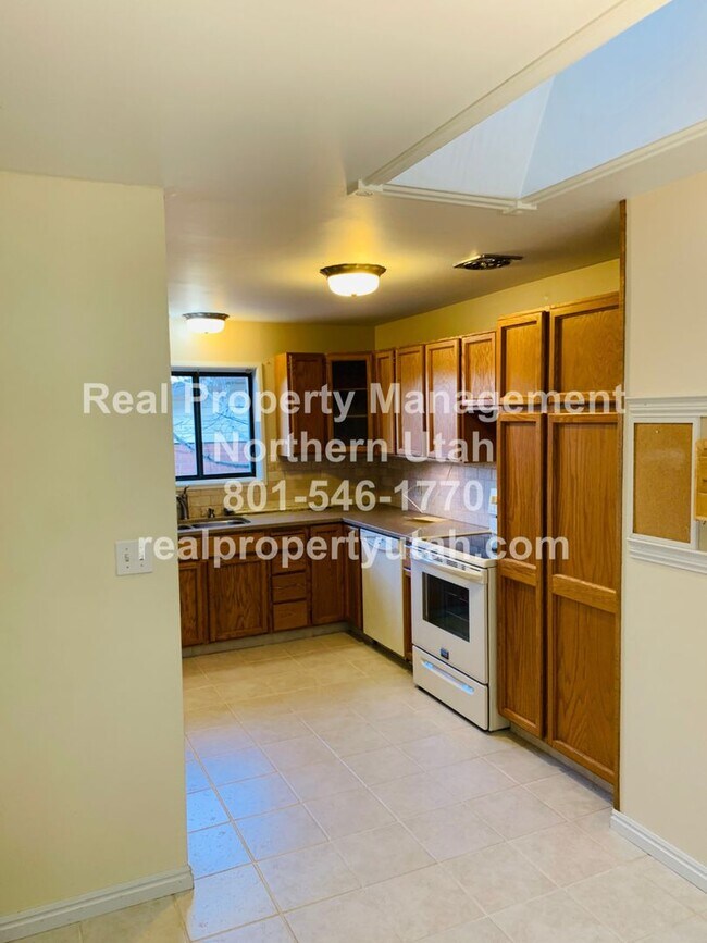Building Photo - 3 bed 1.5 bath Ogden Home Coming Soon