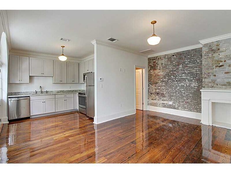 Building Photo - 724 Governor Nicholls St