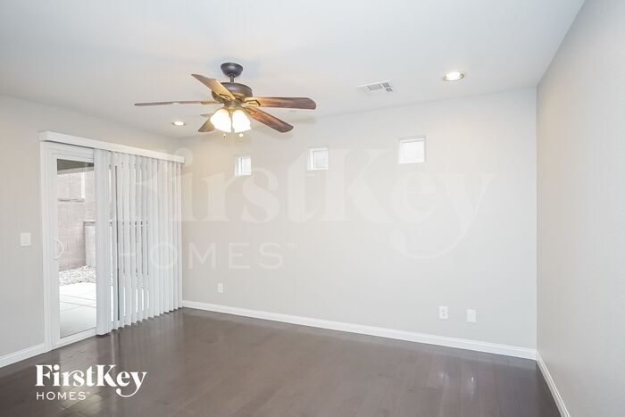 Building Photo - 10618 Gibbous Moon Dr
