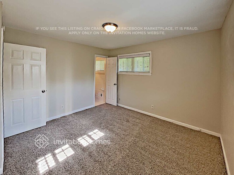 Building Photo - 759 Birchwood Ln SW
