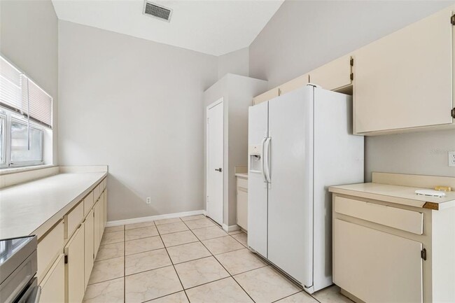 Building Photo - 10105 Sea spray Pl