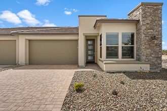 Building Photo - 4002 Desert Moon Dr