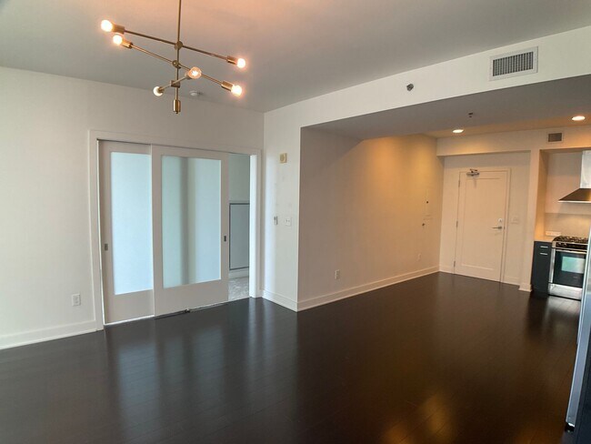 Building Photo - Rare Rental in Greenbridge!  Live in the m...