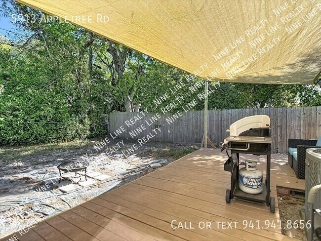 Building Photo - 5913 Appletree Rd