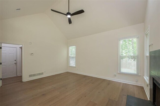 Building Photo - 1784 Brittany Chase NW
