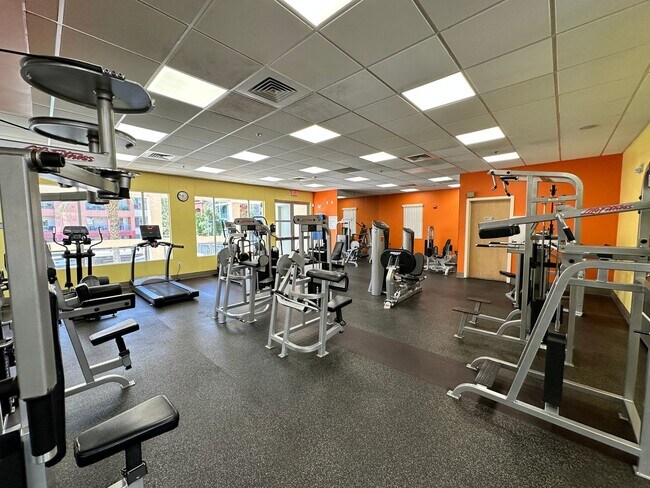 Building Photo - Terrific 2-Bedroom Condo in Guard gated community