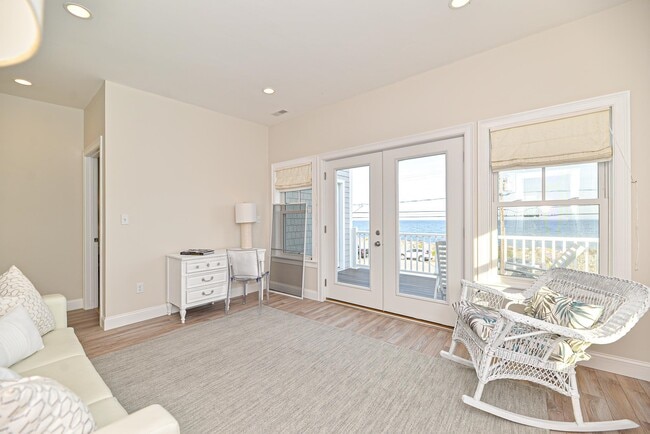 Building Photo - 1647 Ocean Blvd