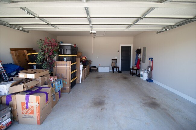 Building Photo - 1137 Laux Ln
