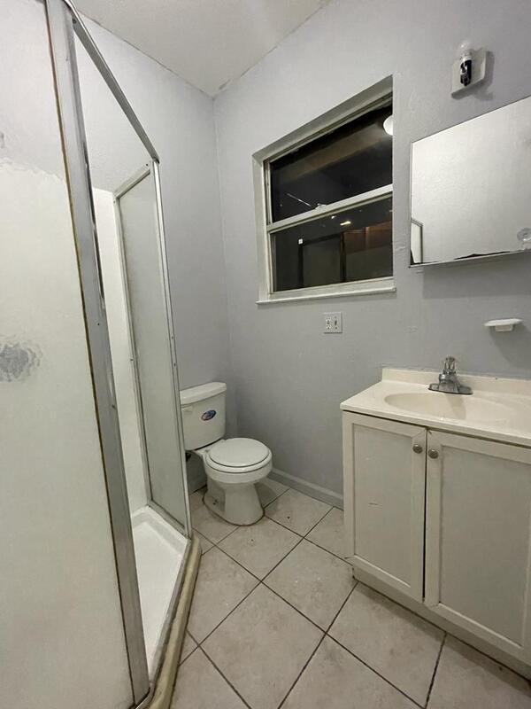 Building Photo - 4518 9th Ave S