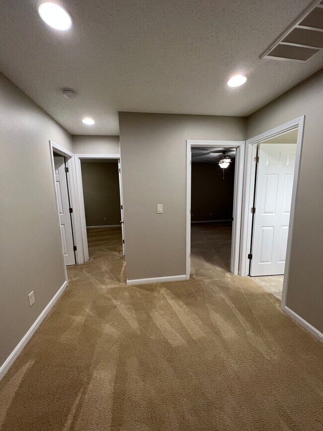 Building Photo - 4 Bedroom Home INDIAN TRAIL
