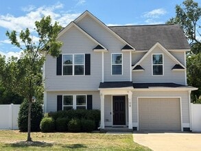 Building Photo - Cute 3 Bedroom Home Nestled in the back of the cul-de-sac