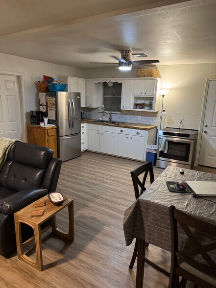 Building Photo - 14300 S Padre Island Dr