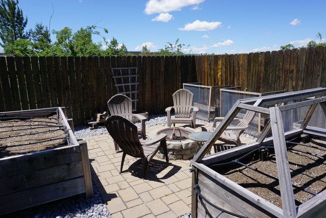 Building Photo - 3531 S Lower Fork Way