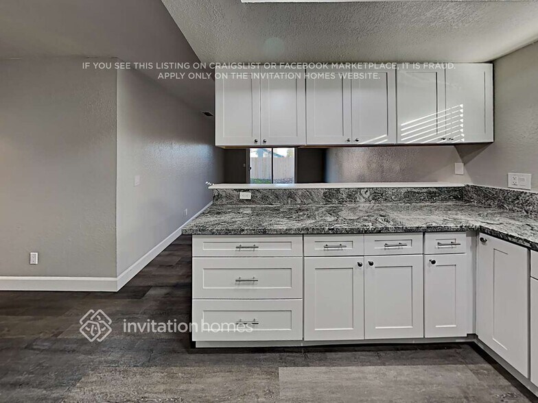 Building Photo - 7826 Ashmont St