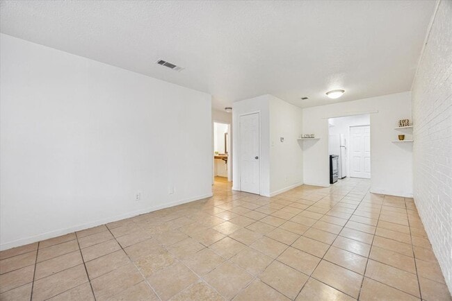 Building Photo - 8212 Sam Rayburn Dr