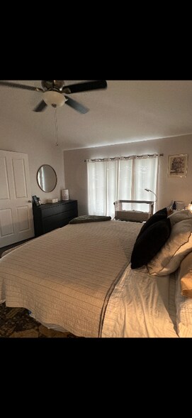 Building Photo - 12112 Fall Creek Ct