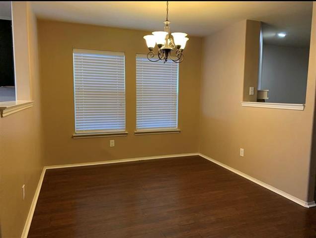 Building Photo - 510 Indian Paintbrush