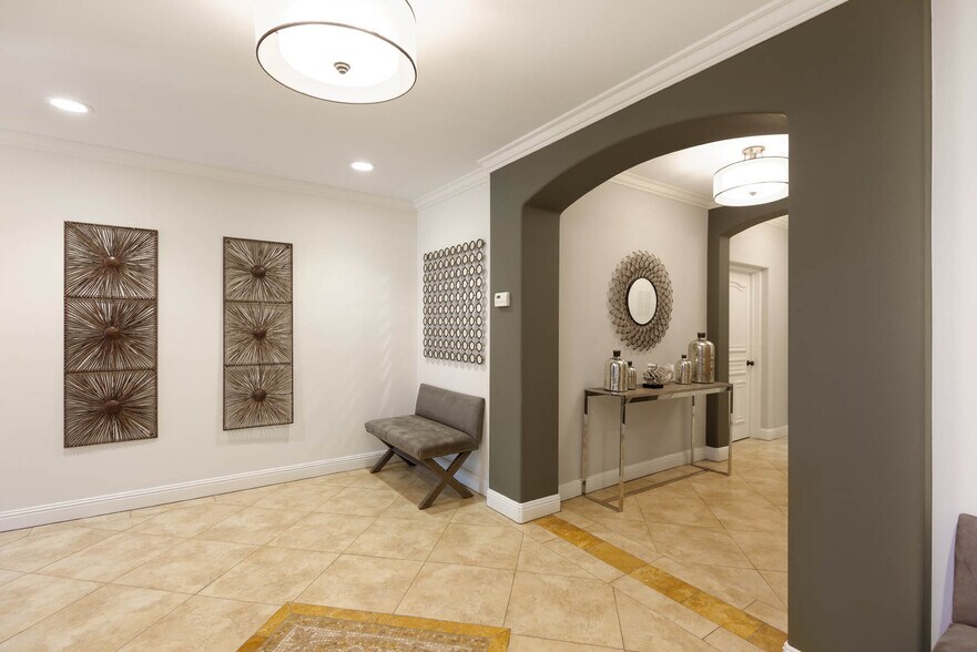 Building Photo - 7411 Herschel Ave