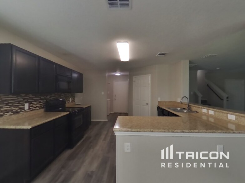 Building Photo - 6831 Freedom Ridge