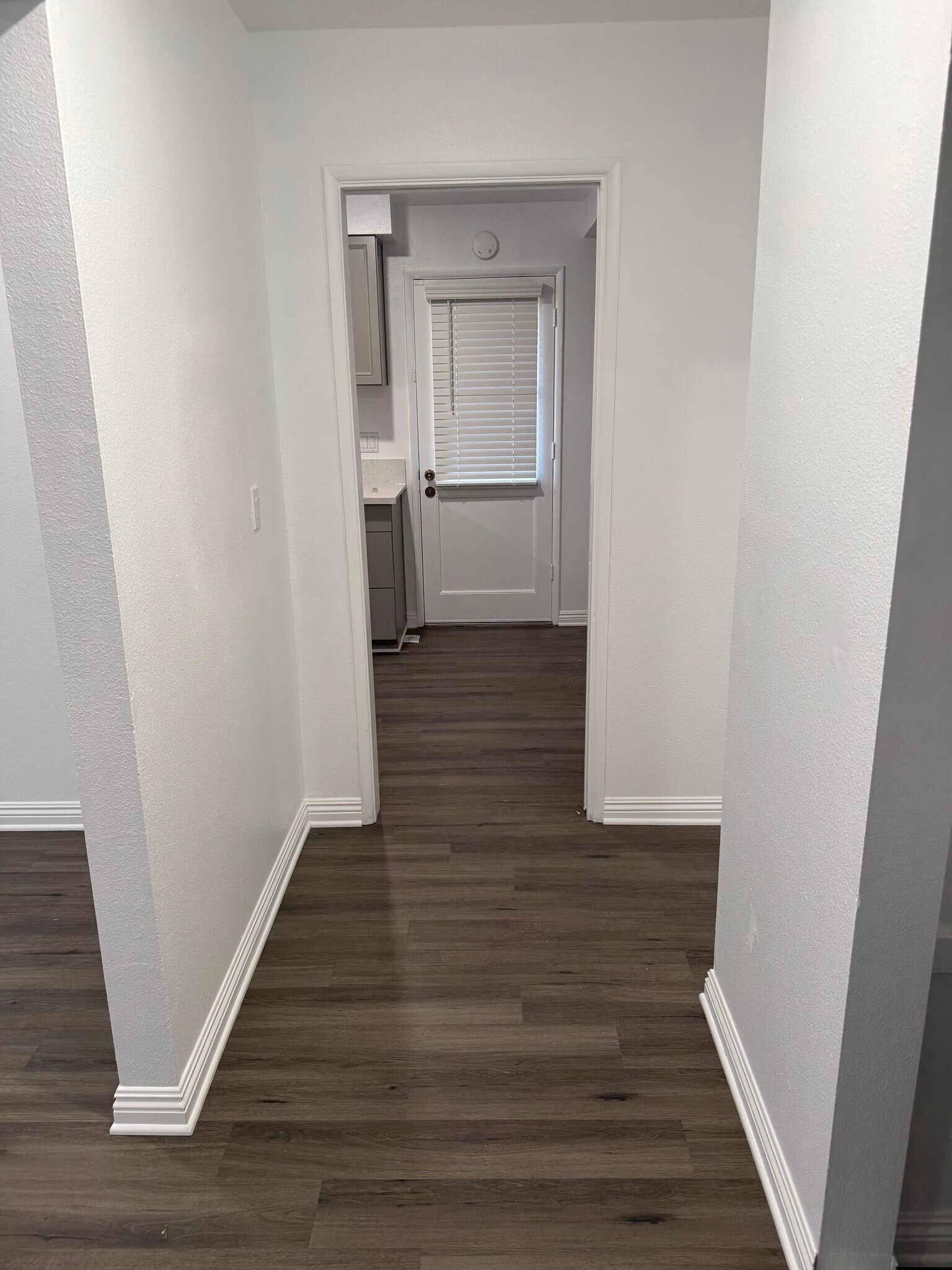 Building Photo - 41041 Alder Ave