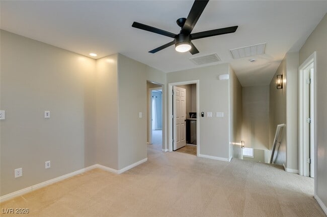 Building Photo - 25 Precipice Ct