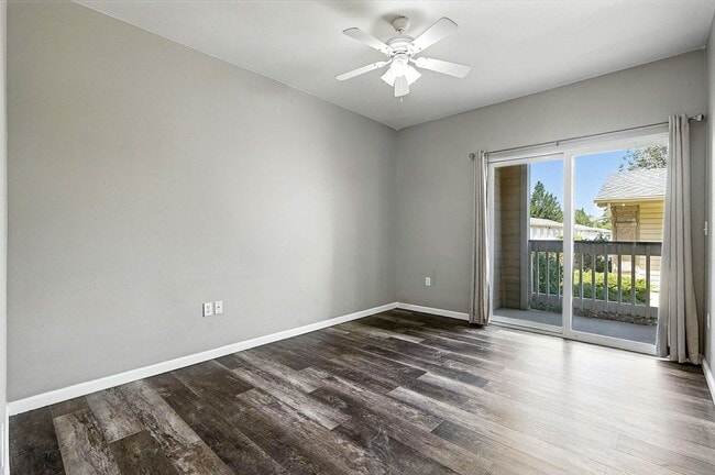 Building Photo - Immaculate Updated 2-Bedroom, 2-Bath Groun...